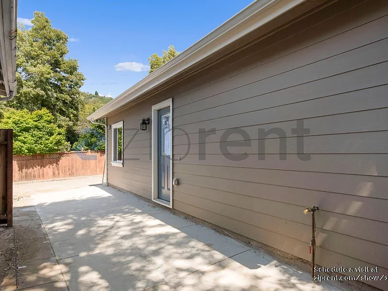 4018 Edwards Ave — Photo 4
