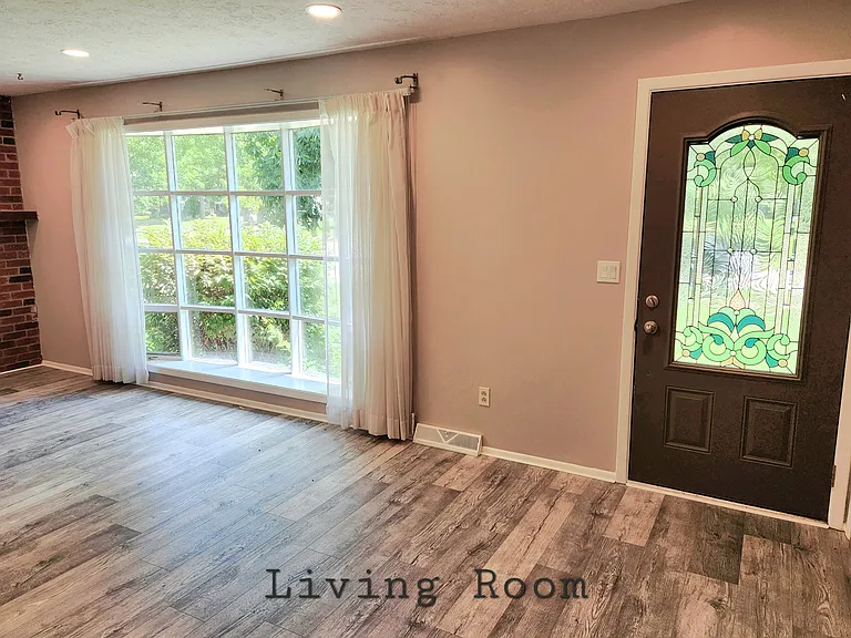 6680 Duneden Ave — Photo 1