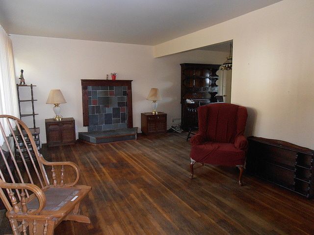 2nd image of 9 Tanager Rd