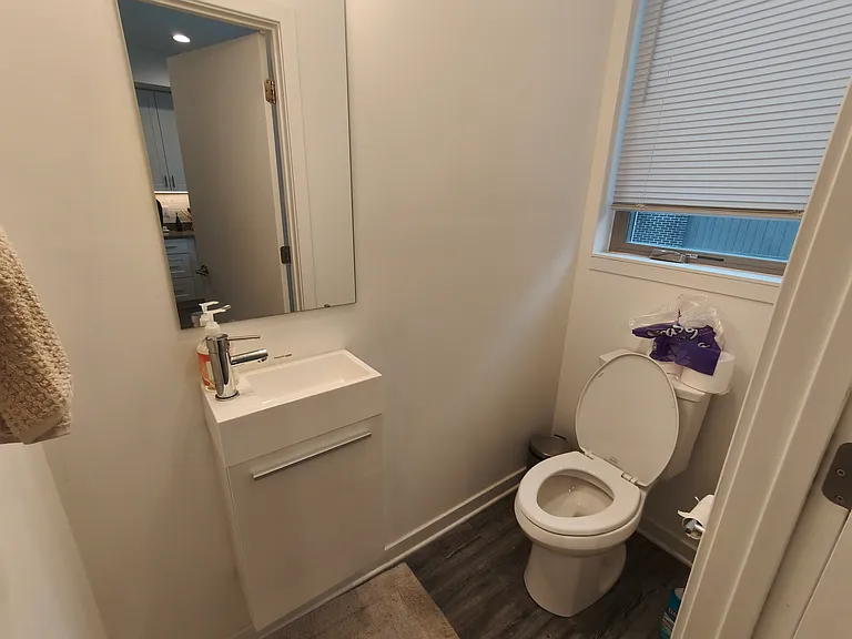 2004 Northbank Pl — Photo 18