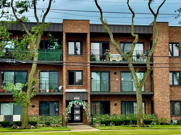 8455 W Lawrence Ave APT 3D, Chicago, IL 60656