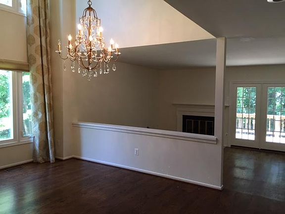 dining room to family room
