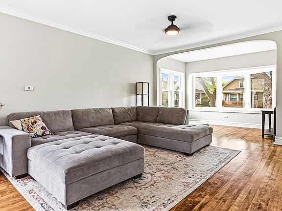 5th image of 4127 N Richmond St