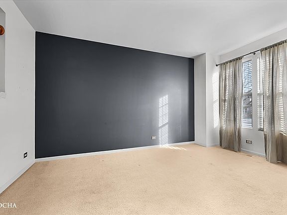 3rd image of 12532 Canterbury Dr