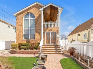 14799 Edgewood St, Rosedale, NY 11422