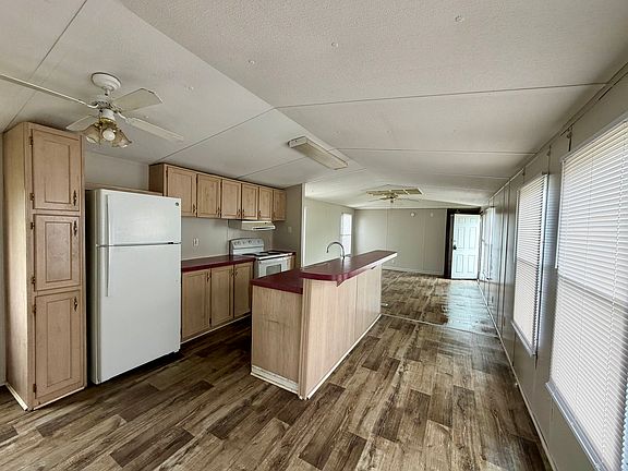 4th image of 1402 Chicopee Rd #26A