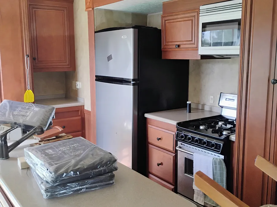 6 Fairbanks Ct