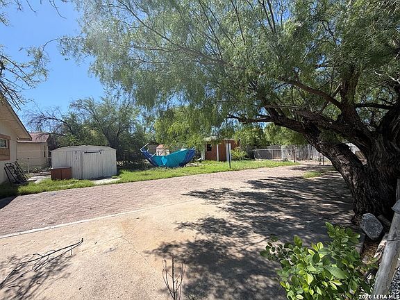 5th image of 1552 EL INDIO HWY