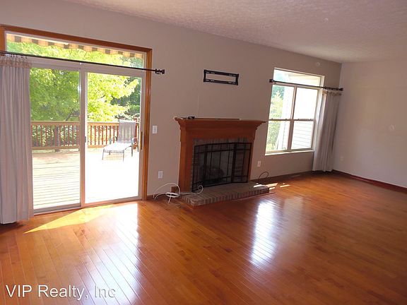 4th image of 5715 Rosecliff Dr