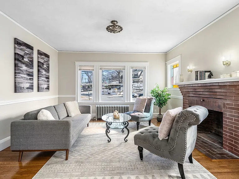 8 Charlesview St #8 — Photo 2