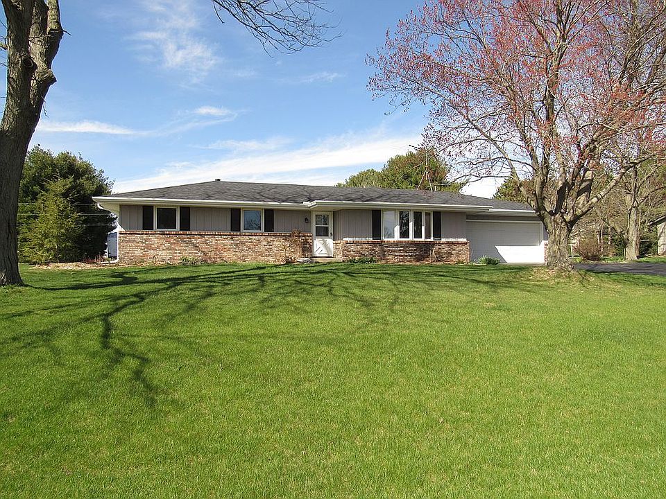 brick & frame/steel siding