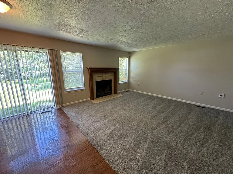 5538 N Meadow Dr — Photo 14