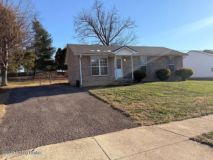 1st image of 1204 Williamsburg Dr