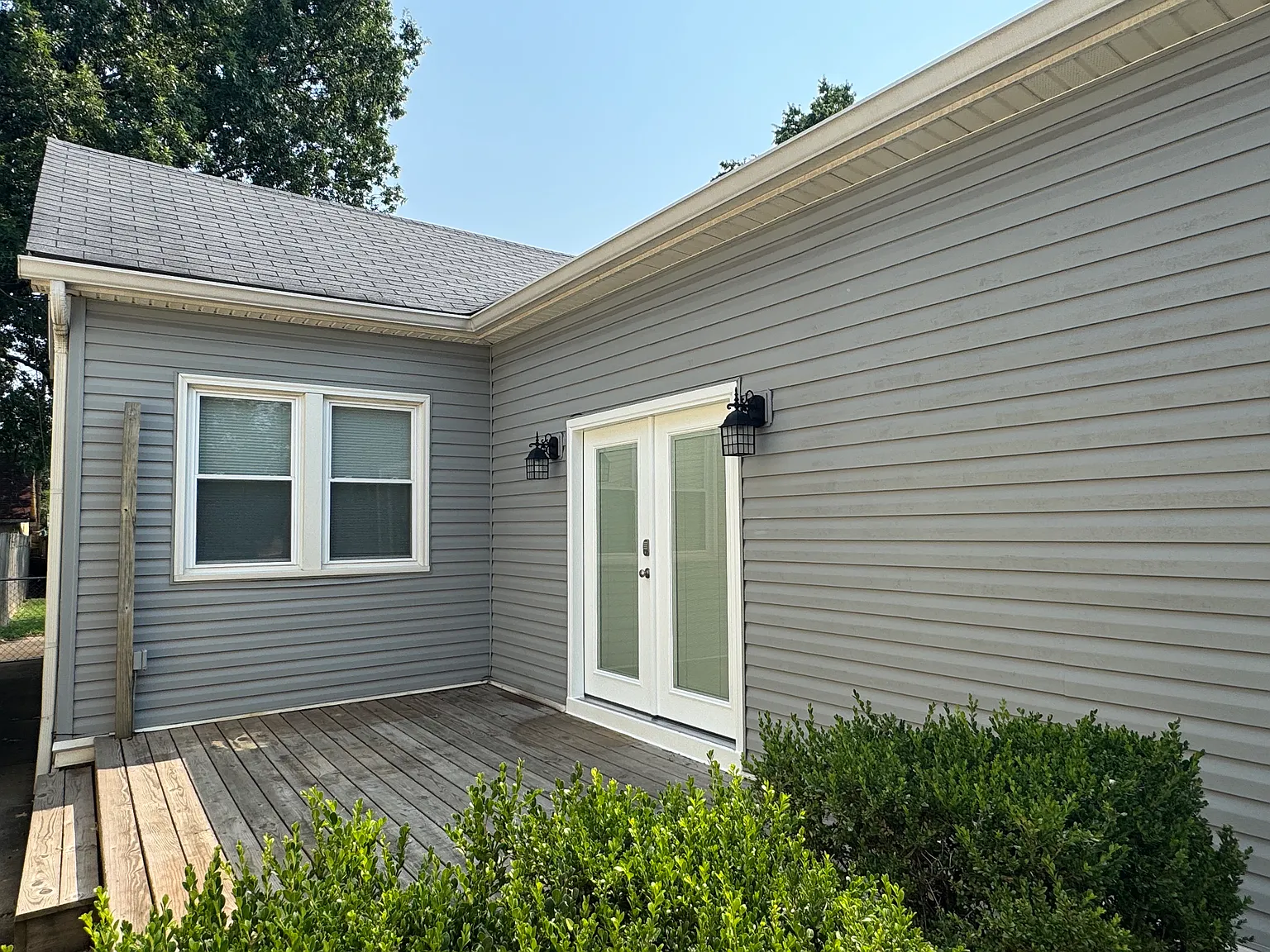 3 bed, 1331 sqft, $2,100 — Photo 4