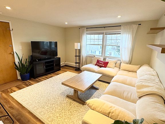 2nd image of 25 Mullin Ave APT 3