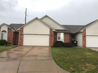 2602 N Hillcrest Cir, Wichita, KS 67220