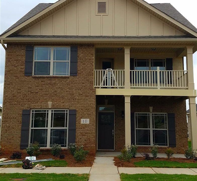 1st image of 10 Leyland Dr