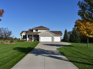 9720 Kadler Ave NE, Otsego, MN 55362