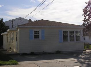308 E Louisville Ave, Wildwood Crest, NJ 08260