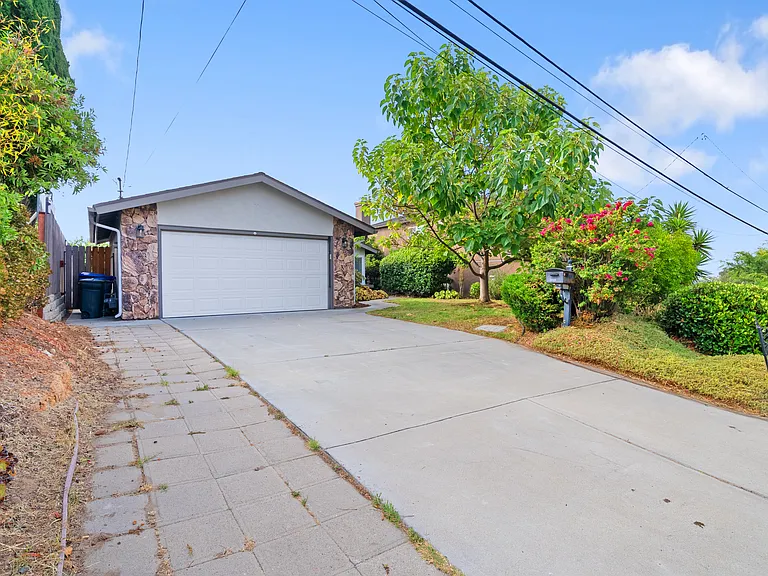 2525 Indianapolis Ave — Photo 27