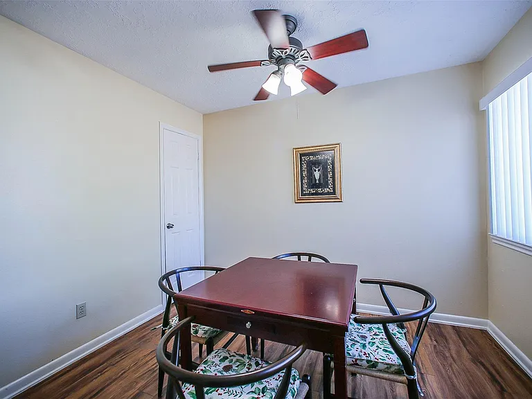 9511 Sharpcrest St — Photo 27