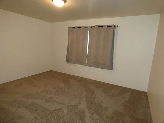 5th image of 310 W Chapel St #B
