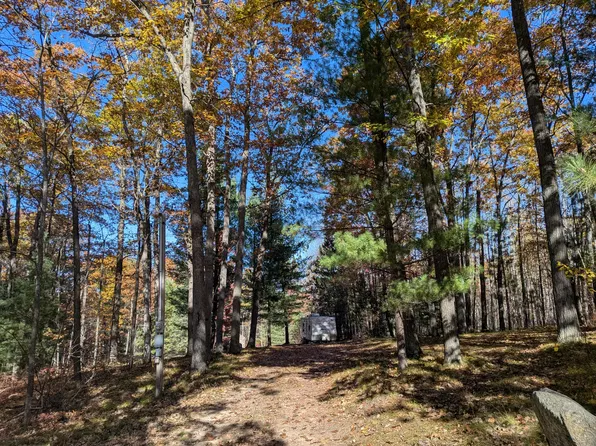 2032 W Sunset Dr, Roscommon, MI 48653