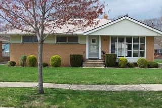 2nd image of 11076 Westborough Rd