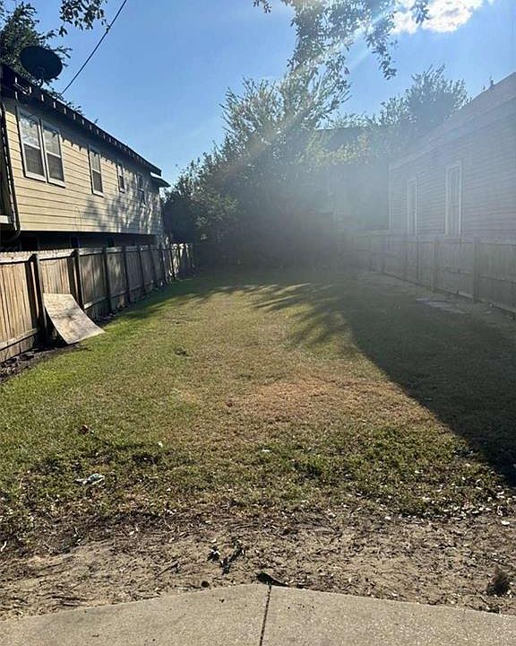 2nd image of 2620 Jackson Ave