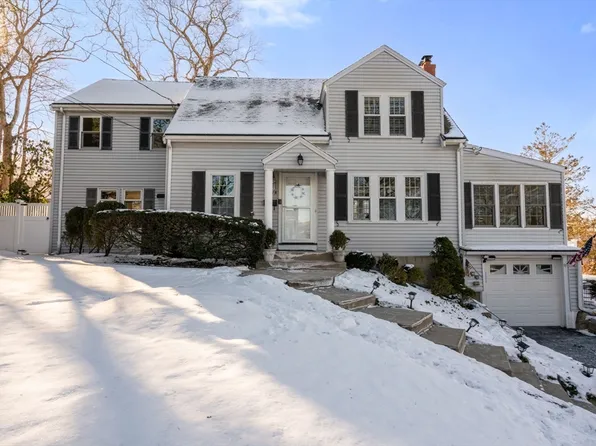 19 Colburn St, Westwood, MA 02090