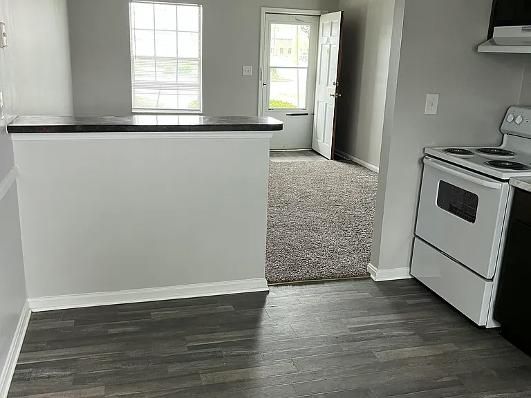 6983 Dixie Hwy #202 — Photo 4