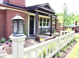 1579 Country Ln, Winston Salem, NC 27107