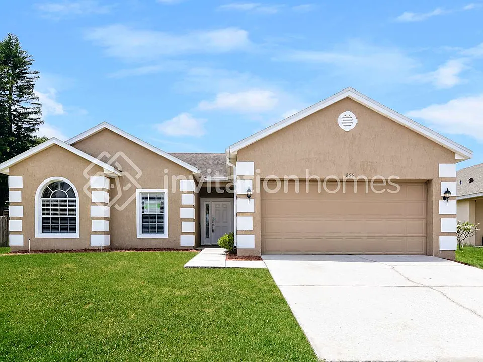 855 Berwick Dr