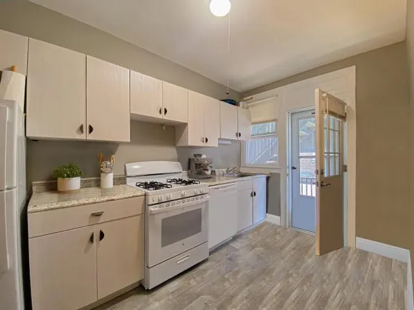 704 Farmington Ave #A4, West Hartford, CT 06119