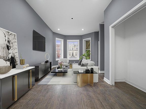 3rd image of 7214 S Saint Lawrence Ave #2