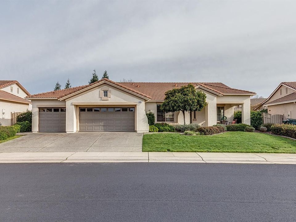 1st image of 935 Yosemite Ln