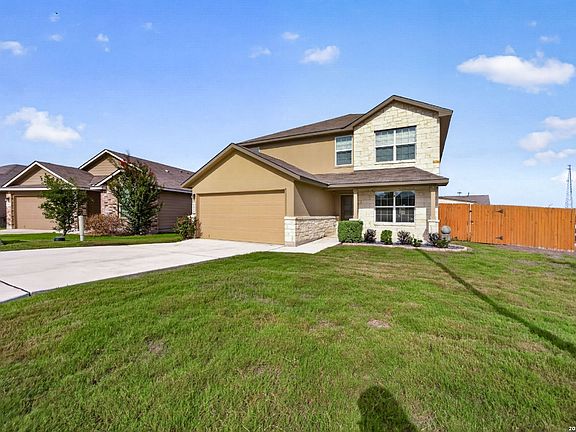 3rd image of 6434 Encore Oaks