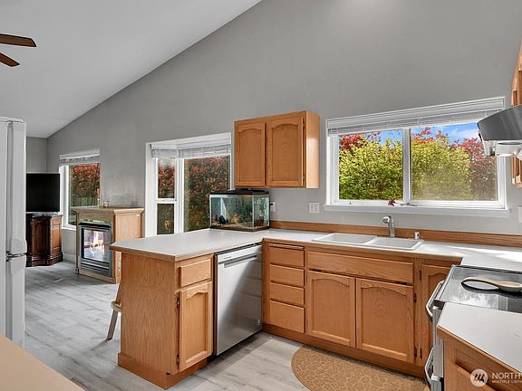 2nd image of 8240 Cedarhome Drive
