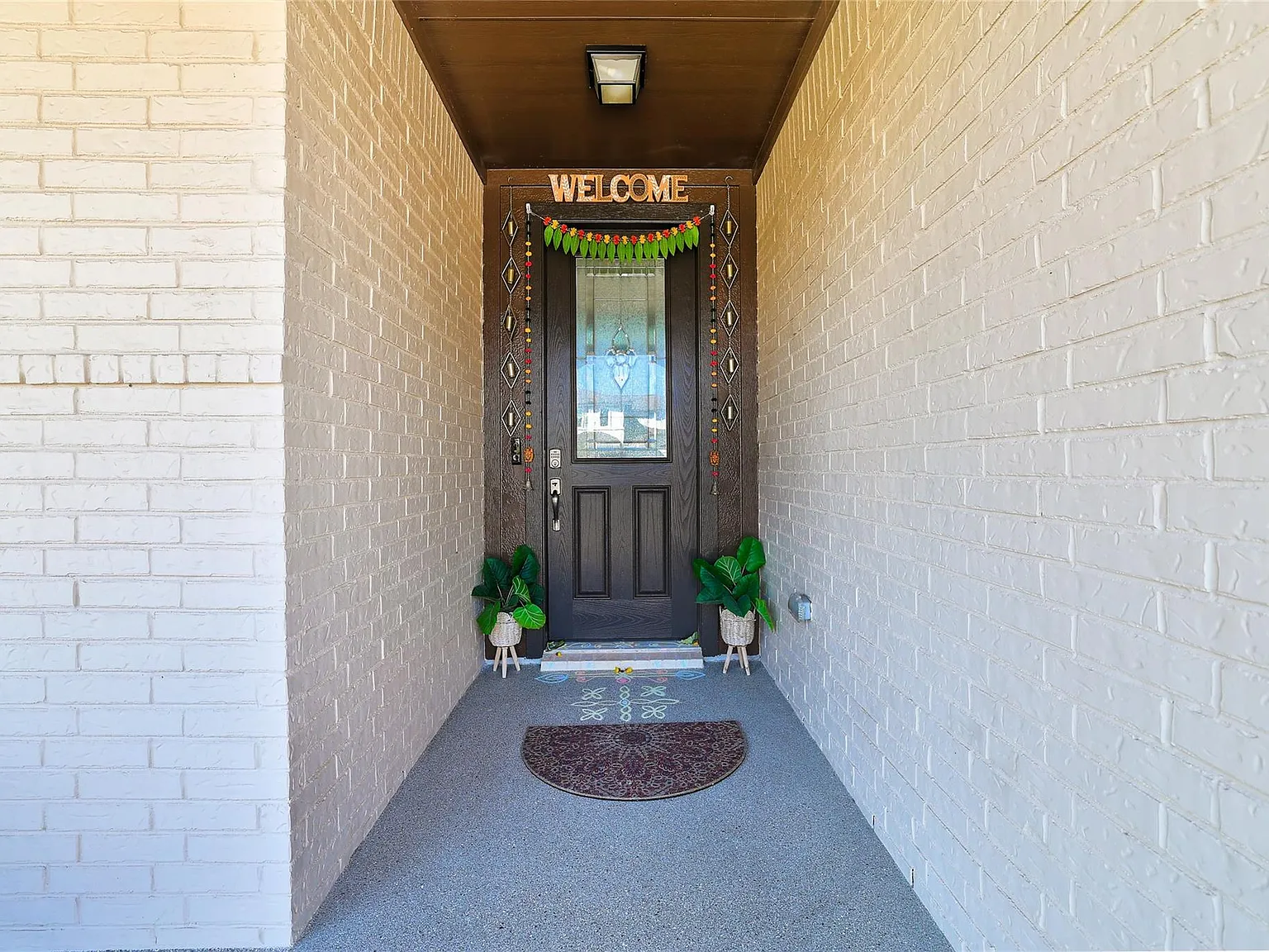 4 bed, 3.0 bath, 3232 sqft, $4,200 — Photo 3