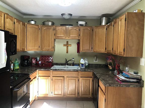 2nd image of 929 Clearview Ave