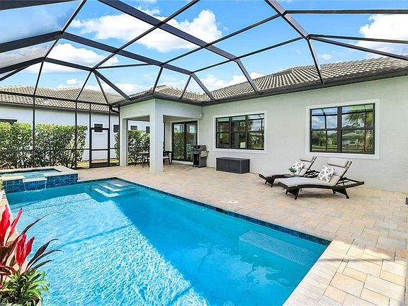 3rd image of 9729 Everglades DR