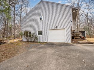 5131 Lansdowne Dr, Durham, NC 27712