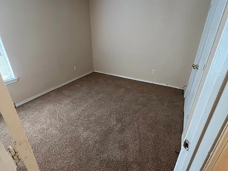 7331 Meadows Dr — Photo 12
