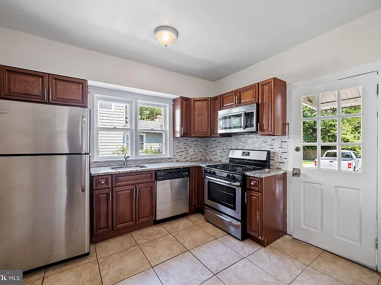 34 S Woodland Ave #36 — Photo 7