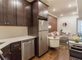 305 1st St APT 2R, Hoboken, NJ 07030