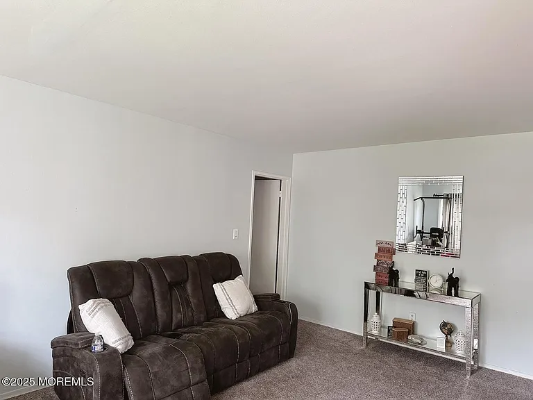 62 Stonehurst Blvd #G — Photo 10