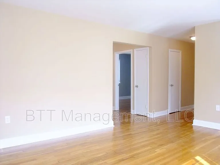 4013 38th St #202 — Photo 11