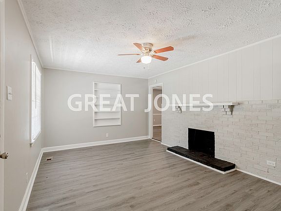 5th image of 129 Vinson Dr