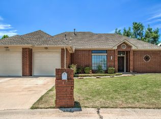 1313 Central Ct, Edmond, OK 73034
