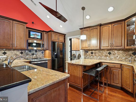 4th image of 6251 Autumn Leaf Dr